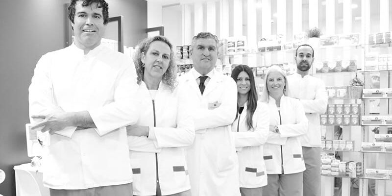 Equipo Farmacia Dr. Mulet Equipo Farmacia Dr. Mulet